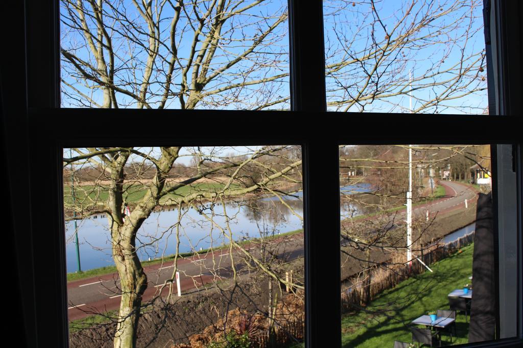 The Riverside Logies & Restaurant Maarssen Exteriör bild